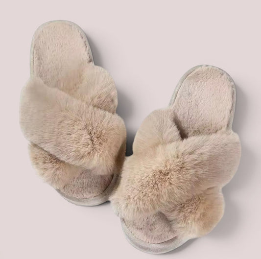 Venna Plush Slippers
